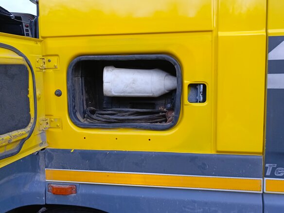 2009 DAF XF 105, жёлтый, 3200000 рублей - вид 7