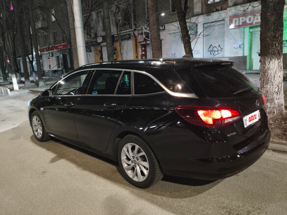 2020 Opel Astra K Рестайлинг, чёрный, 1450000 рублей - вид 8