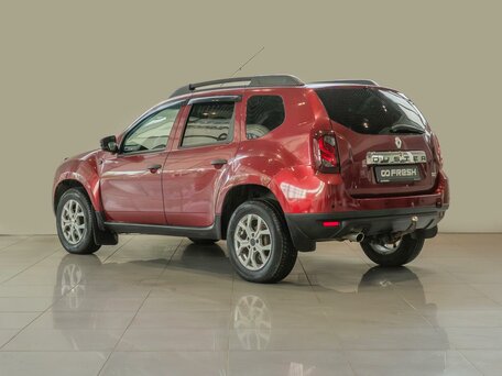 2015 Renault Duster I, красный, 860000 рублей, вид 2