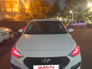 2017 Hyundai Solaris II, белый, 600000 рублей, вид 2