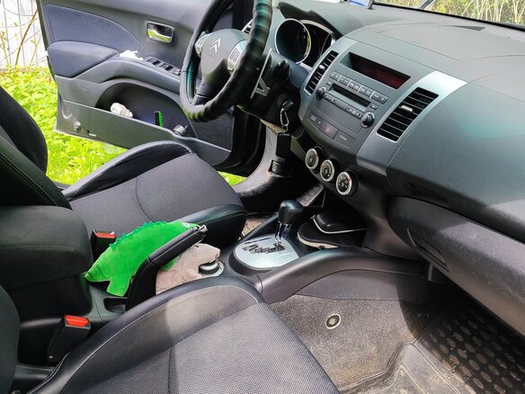 2008 Citroen C-Crosser, чёрный - вид 10