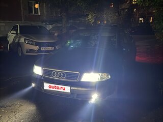 1999 Audi A4 I (B5) Рестайлинг, чёрный, 410000 рублей, вид 3