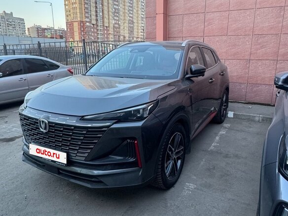 2023 Changan CS55 Plus II, серый, 2100000 рублей - вид 3