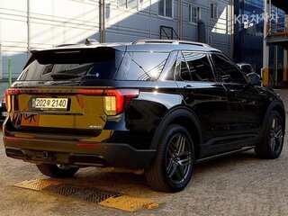 2024 Ford Explorer VI Рестайлинг, чёрный, 7000010 рублей, вид 4