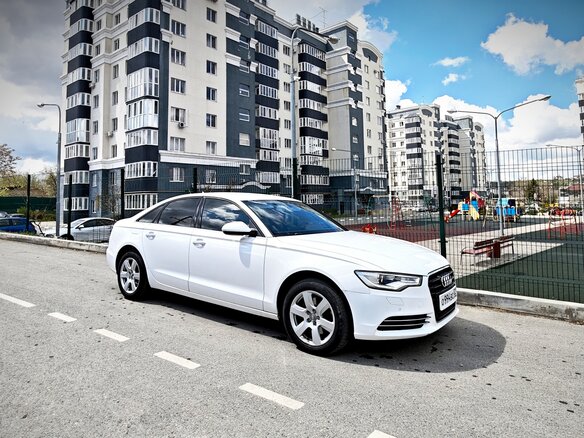 2011 Audi A6 IV (C7), белый, 1490000 рублей