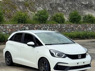 2023 Honda Fit IV Рестайлинг, белый, 1070007 рублей, вид 3