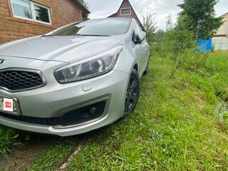 2018 Kia Ceed II Рестайлинг, серебристый, 1550000 рублей, вид 3
