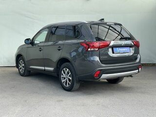 2018 Mitsubishi Outlander III Рестайлинг 2, серый, 1850000 рублей, вид 5