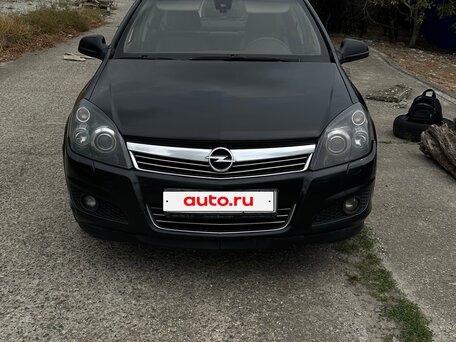 2012 Opel Astra H Рестайлинг, чёрный, 585000 рублей, вид 3