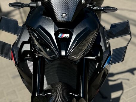 2025 BMW M 1000 R, чёрный, 3100000 рублей, вид 4
