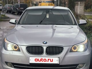 2009 BMW 5 серии 525xi V (E60/E61) Рестайлинг, серебристый, 1000000 рублей, вид 2