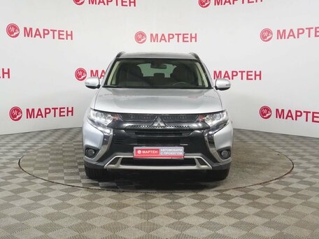 2021 Mitsubishi Outlander III Рестайлинг 3, серый, 2279000 рублей, вид 2