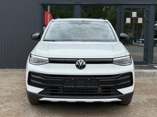 2026 Volkswagen Tharu XR 300 TSI, белый, 2860000 рублей, вид 2