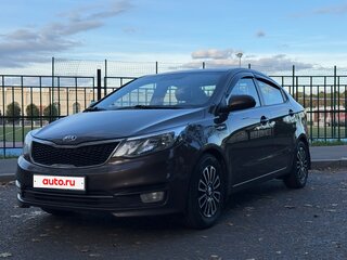 2015 Kia Rio III Рестайлинг, коричневый, 760000 рублей, вид 3