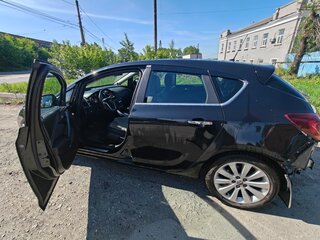 2013 Opel Astra J Рестайлинг, чёрный, 580000 рублей, вид 3