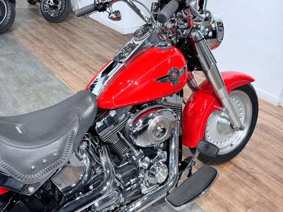 2010 Harley-Davidson Fat Boy, красный, 1099000 рублей - вид 12