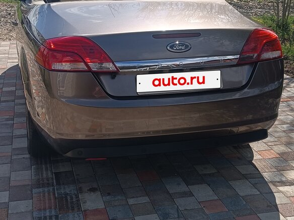 2008 Ford Focus II Рестайлинг, коричневый, 1500000 рублей - вид 3