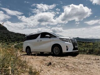 2017 Toyota Alphard III, белый, 3400000 рублей, вид 2