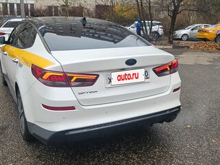 2018 Kia Optima IV Рестайлинг, белый, 1550000 рублей, вид 4