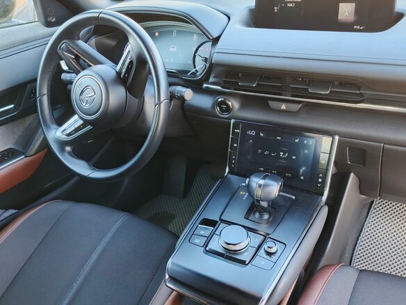 2020 Mazda MX-30 I, белый, 2400000 рублей - вид 7