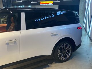 2025 Lynk & Co 900, белый, 8367000 рублей, вид 4