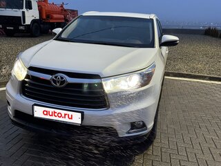 2014 Toyota Highlander III (XU50), белый, 2750000 рублей, вид 2
