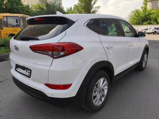 2017 Hyundai Tucson III, белый, 1600000 рублей, вид 5
