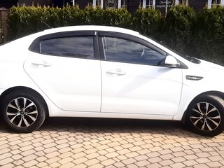 2013 Kia Rio III, белый, 980000 рублей, вид 1