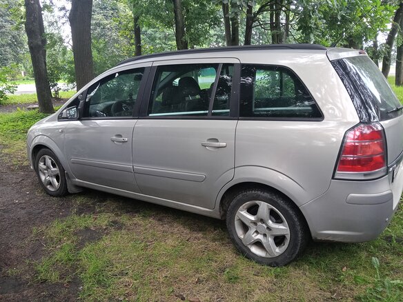 2005 Opel Zafira B, серый - вид 3