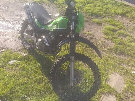 2004 Kawasaki KL 250, зелёный, 135000 рублей, вид 3