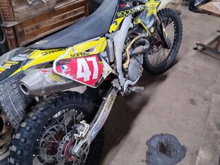 Suzuki GS 450