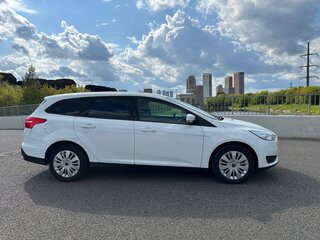 2016 Ford Focus III Рестайлинг, белый, 1050000 рублей, вид 4