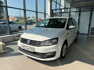 2015 Volkswagen Polo V Рестайлинг, белый, 530000 рублей, вид 2