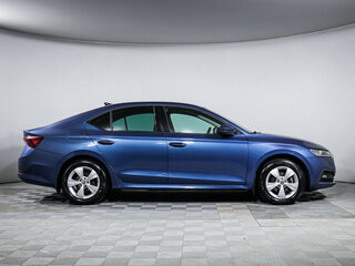 2020 Skoda Octavia IV (A8), синий, 2019000 рублей, вид 4