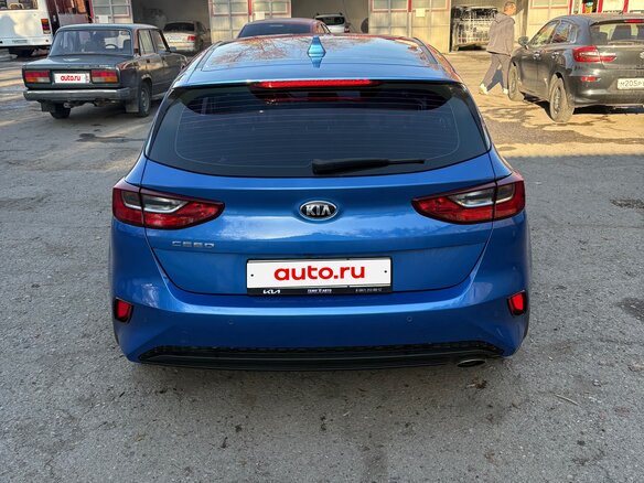 2019 Kia Ceed III, синий, 1950000 рублей - вид 5