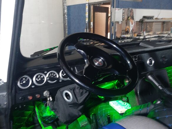 2004 УАЗ 3303, белый, 950000 рублей - вид 5