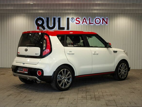 2016 Kia Soul II Рестайлинг, белый, 1560000 рублей - вид 11