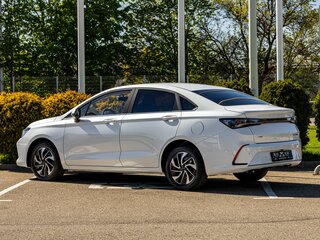 2025 BAIC U5 Plus, белый, 2380000 рублей, вид 4
