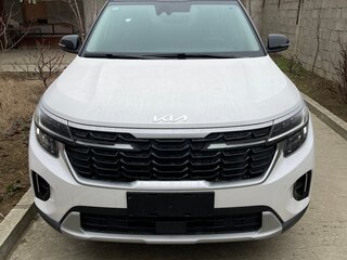 2025 Kia Seltos I Рестайлинг, белый, 1700000 рублей, вид 1