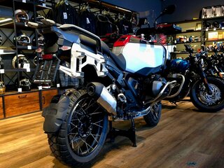 2024 BMW R 1300 GS Adventure, красный, 2990000 рублей, вид 3
