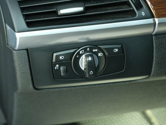 2008 BMW X5 35d II (E70), серебристый, 1799000 рублей - вид 8