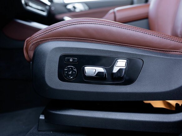 2026 BMW X5 40i IV (G05/G18) Рестайлинг, чёрный, 30500000 рублей - вид 19
