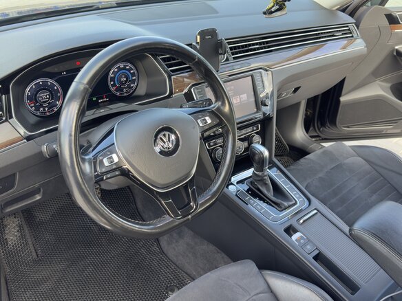 2015 Volkswagen Passat B8, чёрный, 1525000 рублей - вид 11