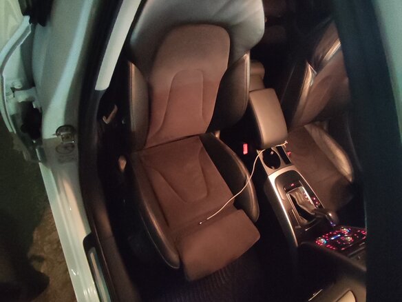2012 Audi A4 IV (B8) Рестайлинг, белый, 1300000 рублей - вид 12