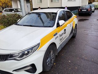 2018 Kia Optima IV Рестайлинг, белый, 1120000 рублей, вид 1