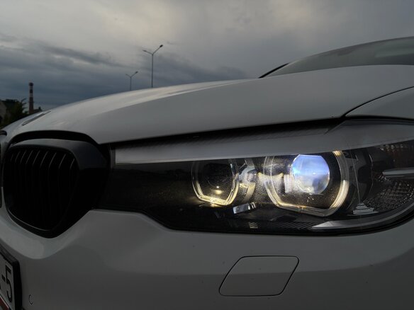 2018 BMW 5 серии 520d VII (G30/G31/G38), белый, 1800000 рублей - вид 10