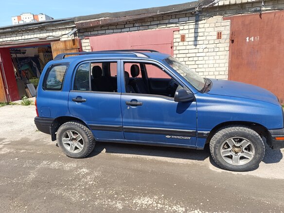 2000 Chevrolet Tracker II, синий, 420000 рублей - вид 1