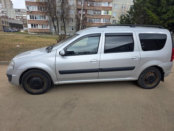 2013 Lada (ВАЗ) Largus I, серебристый, 600000 рублей - вид 4