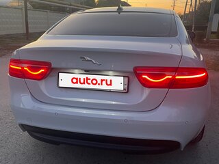 2015 Jaguar XE EcoBoost I, белый, 1650000 рублей, вид 3