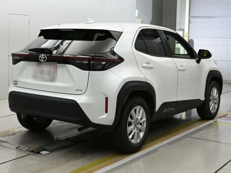 2023 Toyota Yaris Cross I, белый, 2030000 рублей, вид 3